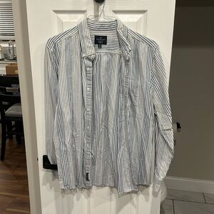 American Eagle Men’s XL Dress Shirt